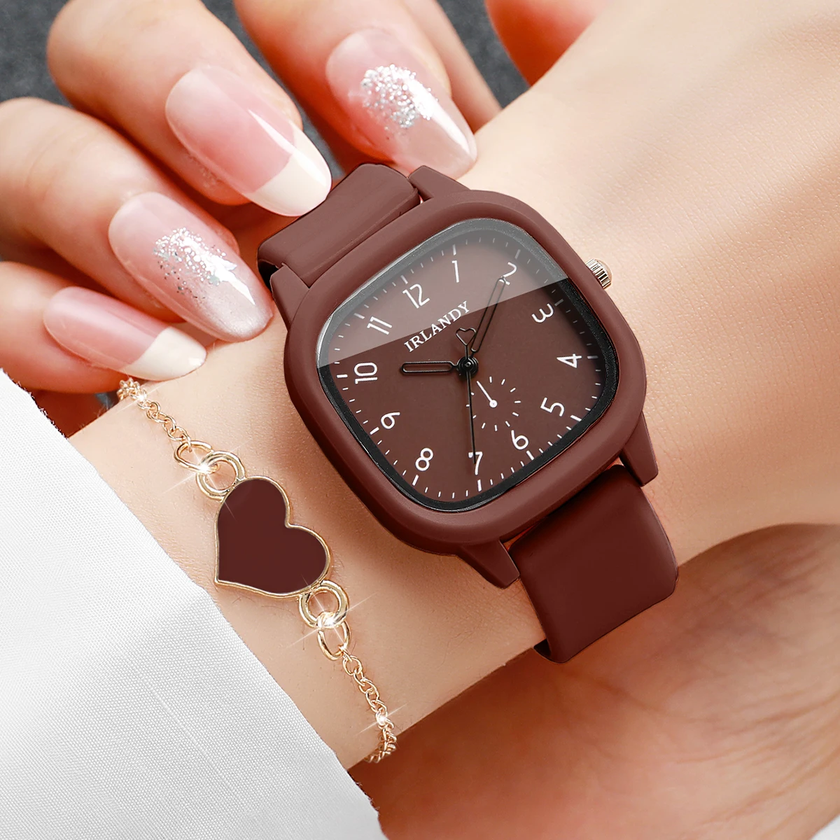 4 Buah Set Jam Tangan Kuarsa W - Ladies Fashion Watch ulasan dan harga