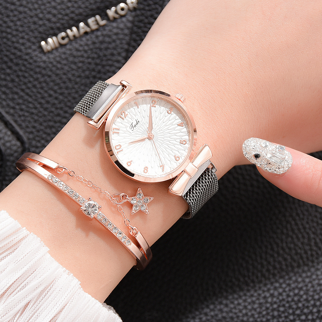 Jam Tangan Kuarsa Set Gelang W - Ladies Fashion Watch ulasan dan harga
